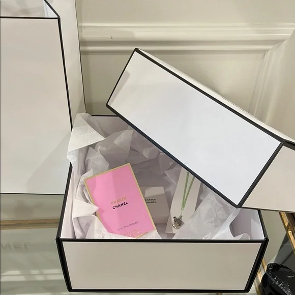 Chanel Gift Set with Siver Chanel Chance Charm - Picture 13 of 13